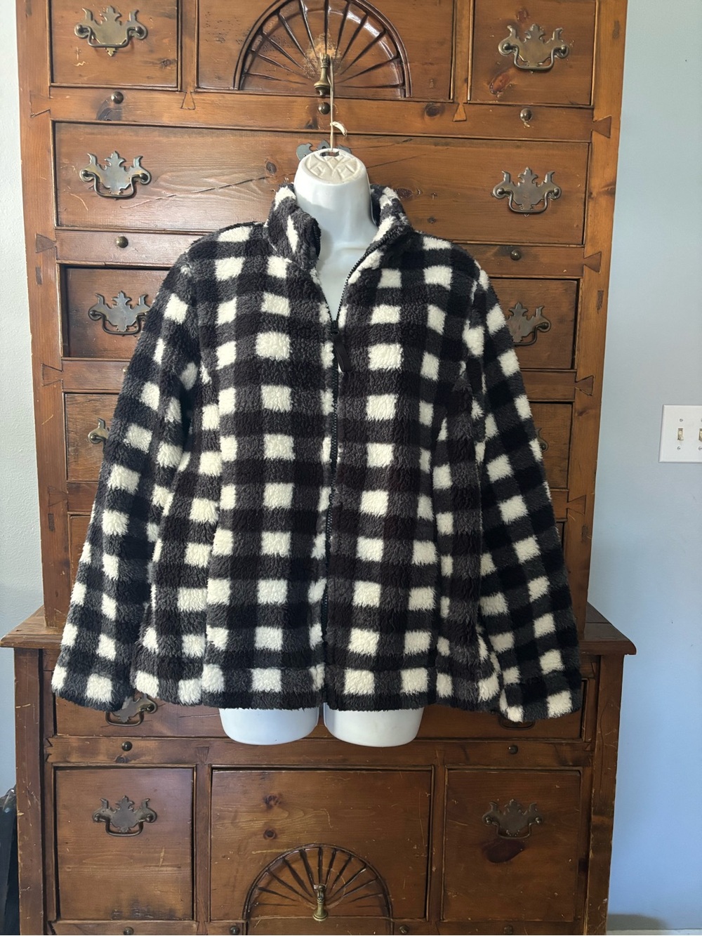 Black & White Plaid Women's Zip-Front Fleece Jacket Size M by Croft & Barrow